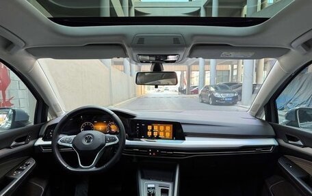 Volkswagen Golf VII, 2021 год, 1 990 000 рублей, 7 фотография