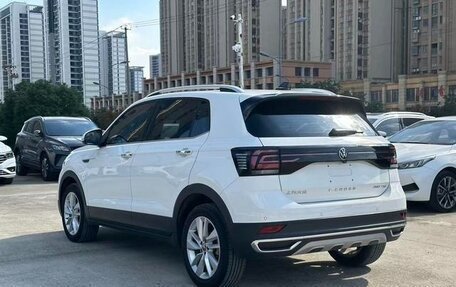 Volkswagen T-Cross I, 2022 год, 1 390 000 рублей, 6 фотография