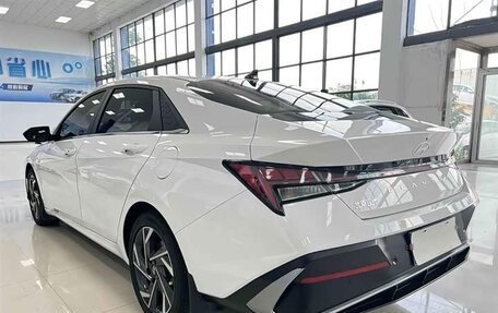 Hyundai Elantra, 2023 год, 1 290 978 рублей, 6 фотография