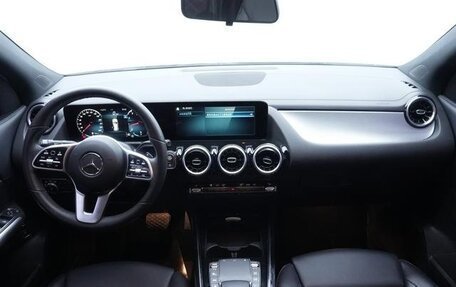 Mercedes-Benz GLA, 2021 год, 1 750 000 рублей, 7 фотография