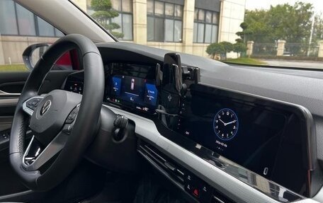 Volkswagen Golf VII, 2021 год, 2 000 000 рублей, 13 фотография