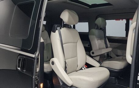 Hyundai Grand Starex Grand Starex I рестайлинг 2, 2020 год, 3 090 000 рублей, 18 фотография