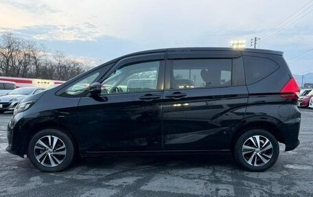 Honda Freed II, 2017 год, 1 290 002 рублей, 7 фотография