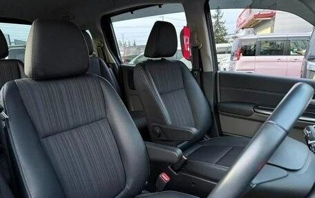 Honda Freed II, 2017 год, 1 290 002 рублей, 14 фотография