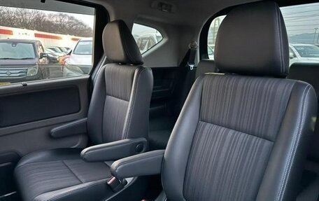 Honda Freed II, 2017 год, 1 290 002 рублей, 25 фотография