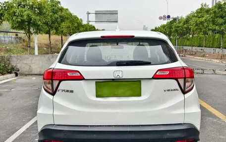 Honda Vezel, 2022 год, 1 480 000 рублей, 6 фотография