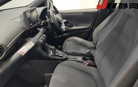 Toyota Yaris, 2022 год, 950 230 рублей, 6 фотография