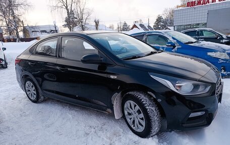 Hyundai Solaris II рестайлинг, 2019 год, 950 000 рублей, 1 фотография