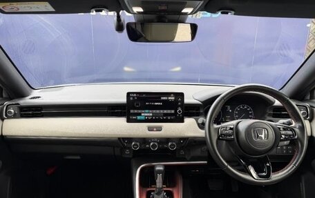 Honda Vezel, 2022 год, 1 800 000 рублей, 8 фотография