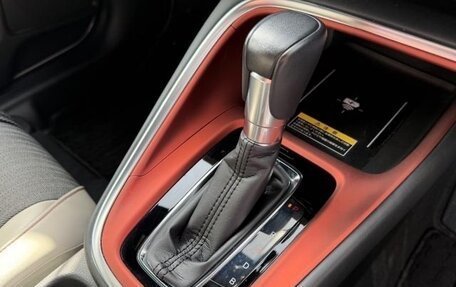 Honda Vezel, 2022 год, 1 800 000 рублей, 13 фотография