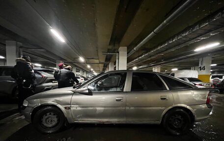 Opel Vectra B рестайлинг, 1998 год, 75 000 рублей, 3 фотография