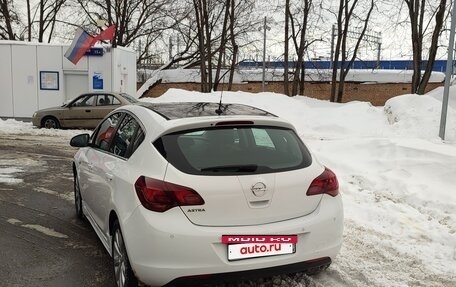 Opel Astra J, 2011 год, 670 000 рублей, 8 фотография