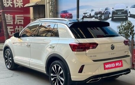 Volkswagen T-Roc I, 2021 год, 1 855 000 рублей, 7 фотография