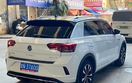 Volkswagen T-Roc I, 2021 год, 1 855 000 рублей, 3 фотография