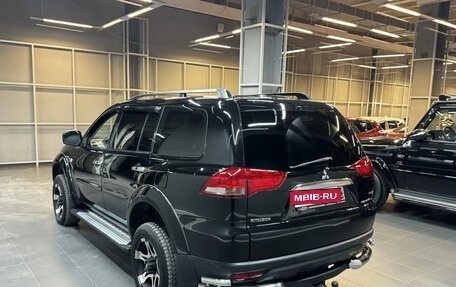 Mitsubishi Pajero Sport II рестайлинг, 2013 год, 1 657 000 рублей, 8 фотография