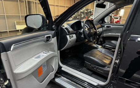 Mitsubishi Pajero Sport II рестайлинг, 2013 год, 1 657 000 рублей, 11 фотография