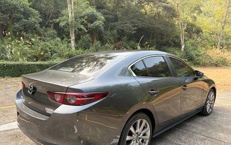 Mazda 3, 2022 год, 1 400 000 рублей, 4 фотография