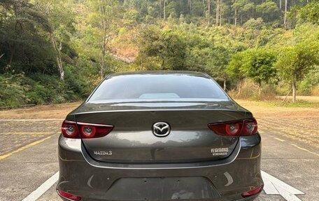 Mazda 3, 2022 год, 1 400 000 рублей, 5 фотография