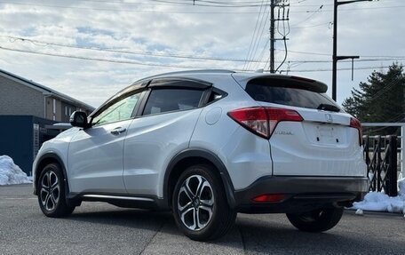 Honda Vezel, 2016 год, 1 400 000 рублей, 3 фотография