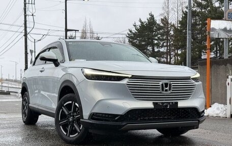 Honda Vezel, 2022 год, 1 920 000 рублей, 1 фотография