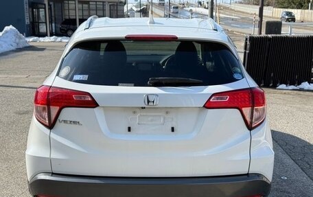 Honda Vezel, 2016 год, 1 400 000 рублей, 13 фотография