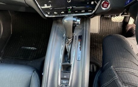 Honda Vezel, 2016 год, 1 400 000 рублей, 14 фотография