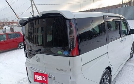 Honda Stepwgn IV, 2016 год, 1 830 000 рублей, 3 фотография