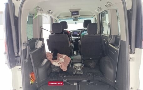 Honda Stepwgn IV, 2016 год, 1 830 000 рублей, 12 фотография