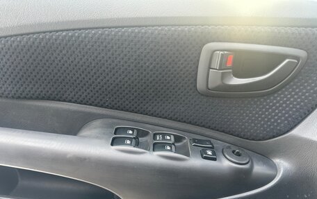 Hyundai Tucson III, 2008 год, 750 000 рублей, 4 фотография