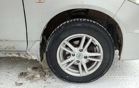 Nissan Wingroad III, 2002 год, 370 000 рублей, 5 фотография