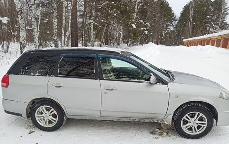 Nissan Wingroad III, 2002 год, 370 000 рублей, 4 фотография