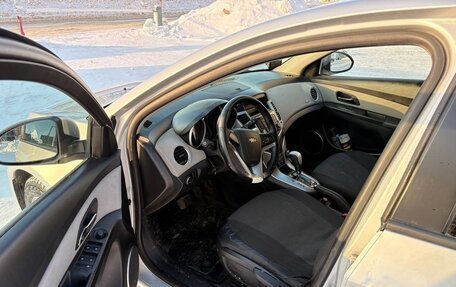 Chevrolet Cruze II, 2011 год, 600 000 рублей, 6 фотография