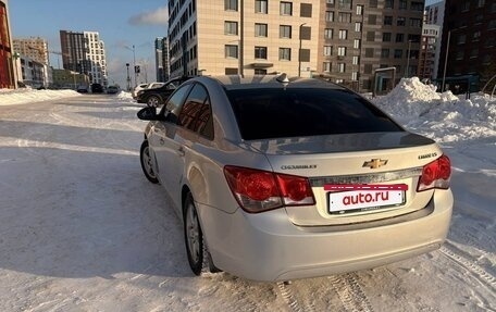 Chevrolet Cruze II, 2011 год, 600 000 рублей, 4 фотография