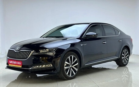 Skoda Superb III рестайлинг, 2024 год, 2 160 000 рублей, 1 фотография