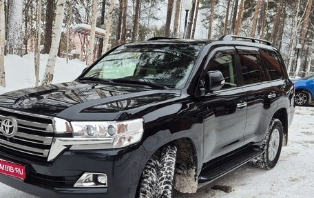 Toyota Land Cruiser 200, 2020 год, 6 200 000 рублей, 1 фотография