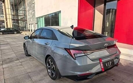 Hyundai Elantra, 2022 год, 1 600 000 рублей, 4 фотография