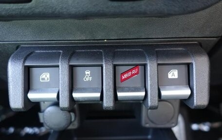 Suzuki Jimny, 2025 год, 2 450 000 рублей, 17 фотография