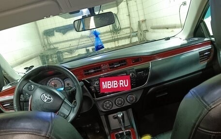 Toyota Corolla, 2013 год, 1 150 000 рублей, 4 фотография