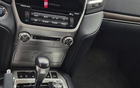 Toyota Land Cruiser 200, 2020 год, 6 200 000 рублей, 19 фотография