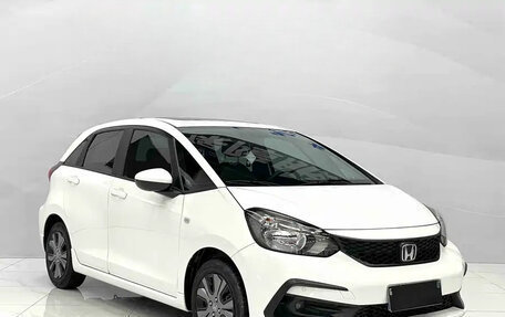 Honda Fit, 2023 год, 950 000 рублей, 3 фотография