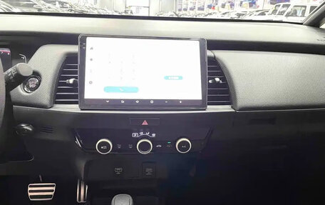 Honda Fit, 2023 год, 950 000 рублей, 14 фотография