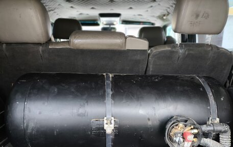 Hummer H2, 2004 год, 1 800 000 рублей, 10 фотография