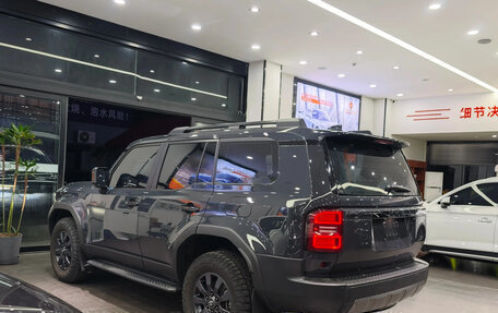 Toyota Land Cruiser Prado, 2024 год, 10 230 000 рублей, 4 фотография