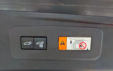 Toyota Land Cruiser Prado, 2024 год, 10 230 000 рублей, 13 фотография