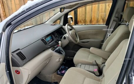 Toyota ISis I, 2013 год, 1 245 000 рублей, 4 фотография