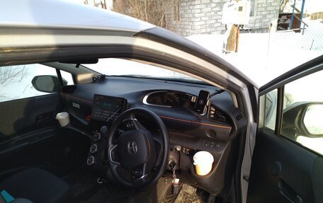 Toyota Sienta II, 2020 год, 1 650 000 рублей, 10 фотография