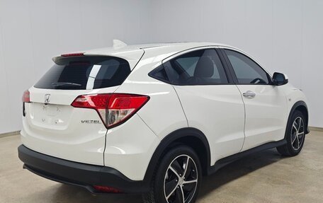 Honda Vezel, 2022 год, 1 400 000 рублей, 6 фотография