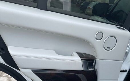 Land Rover Range Rover IV рестайлинг, 2016 год, 3 100 000 рублей, 13 фотография