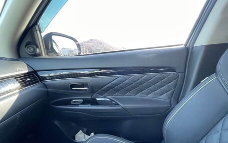 Mitsubishi Outlander III рестайлинг 3, 2022 год, 2 175 000 рублей, 9 фотография