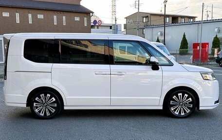 Honda Stepwgn, 2026 год, 2 199 017 рублей, 3 фотография